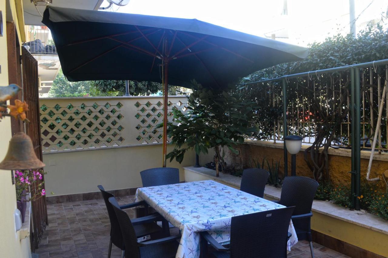 Appartamento In Via Calvi Lido di Ostia Eksteriør billede